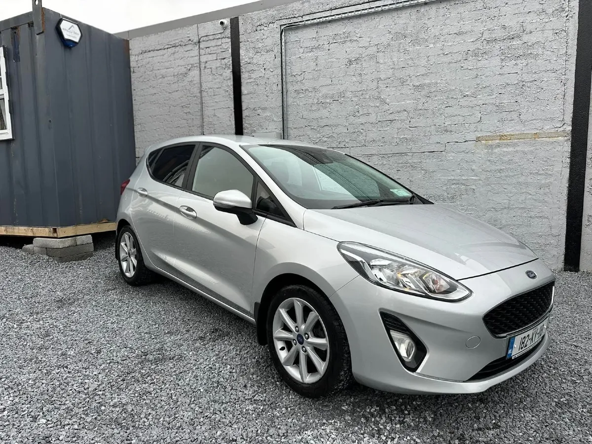 2018 (182) Ford Fiesta Zetec 1.1 70PS 1 Year Tax ! - Image 1