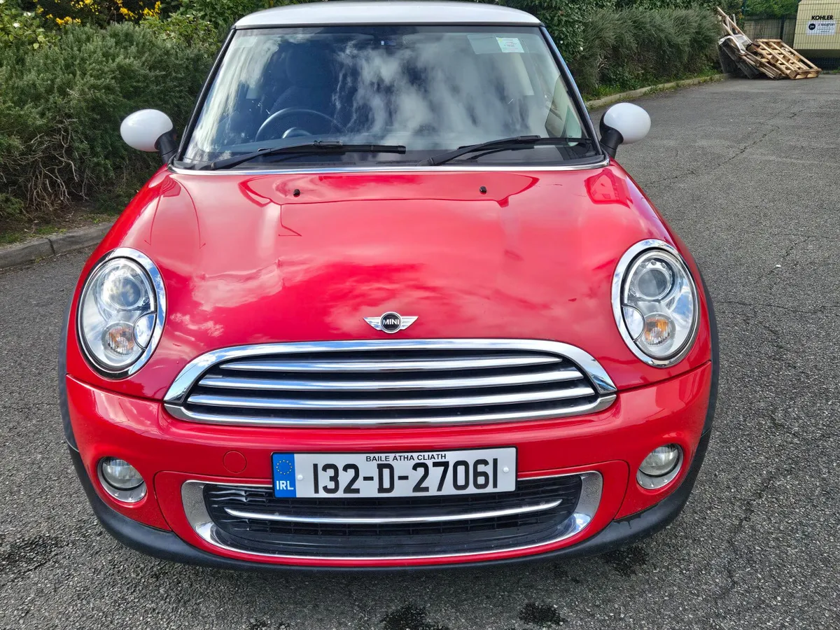Mini Cooper  AUTOMATIC DEC 2013 - Image 2