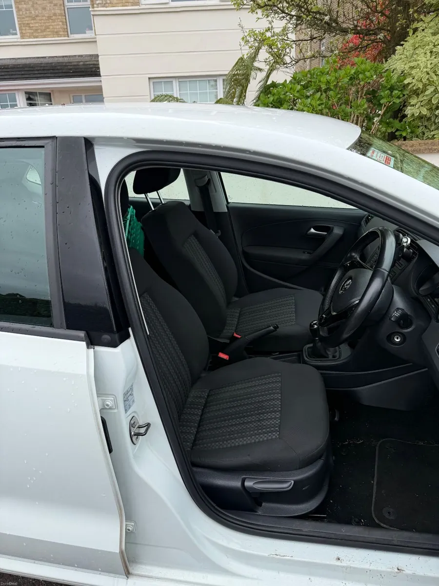 Volkswagen Polo 2015 - Image 3