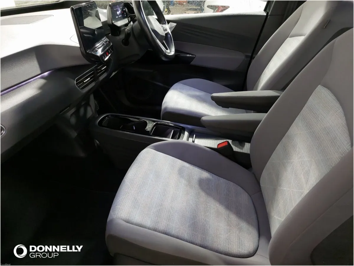 Volkswagen Id.3 Hatchback Life Pro - Image 2