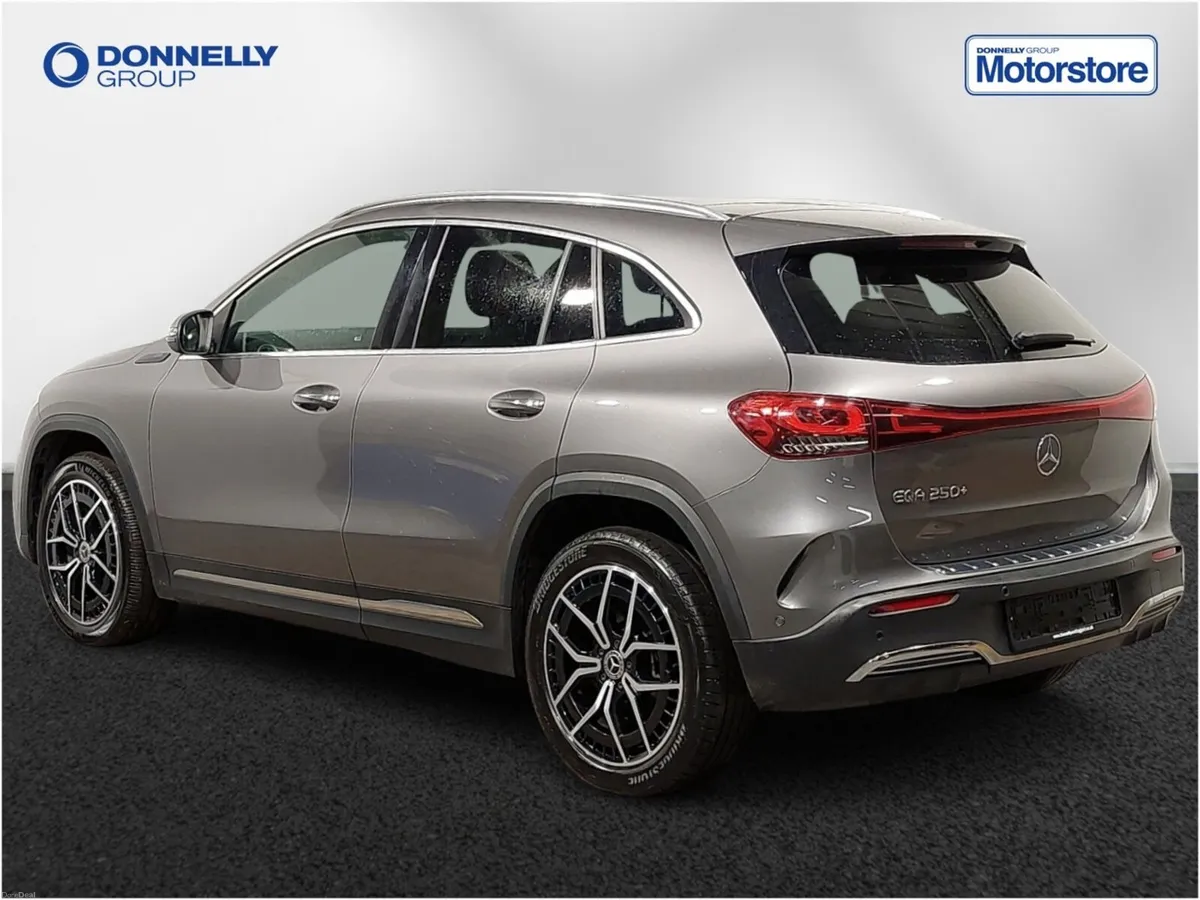 Mercedes-Benz EQA Hatchback AMG Line - Image 2