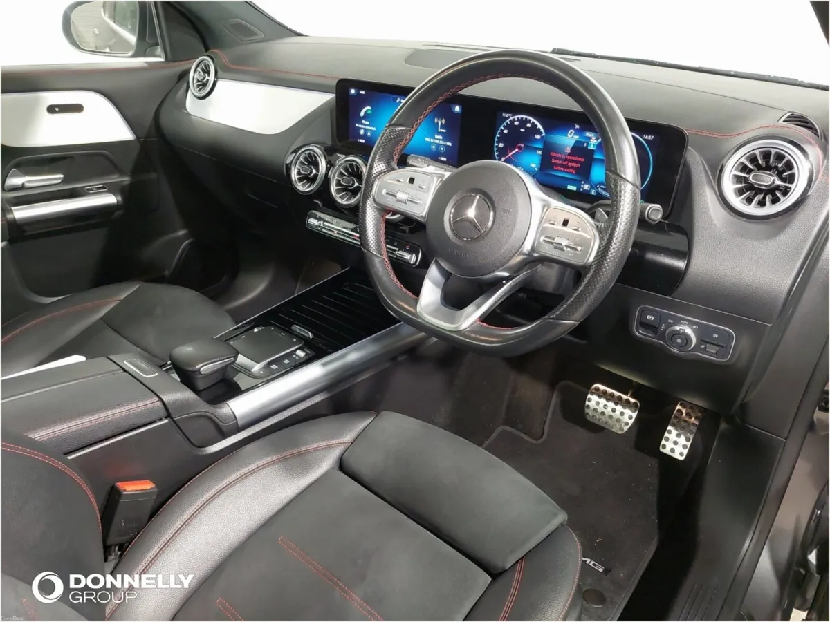 Mercedes-Benz EQA Hatchback AMG Line - Image 4