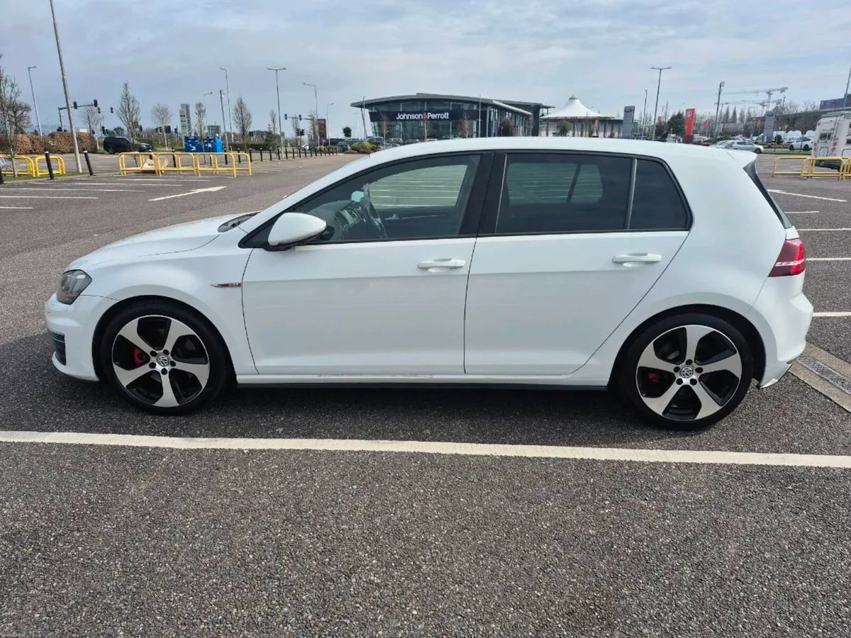 2016 golf gti - Image 1