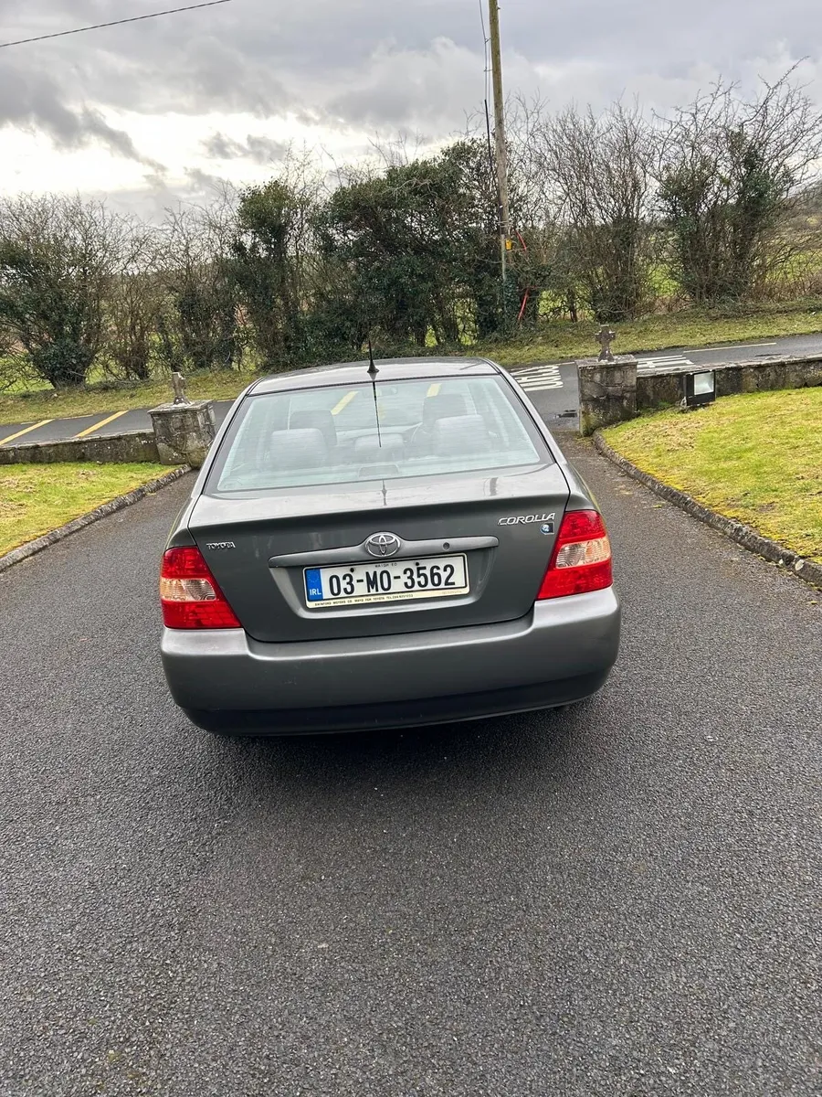 Toyota corolla - Image 3