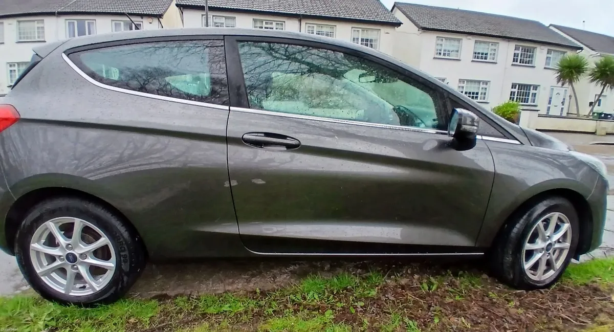 2017 Ford Fiesta Zetec – ONLY 99,450 km - Image 3