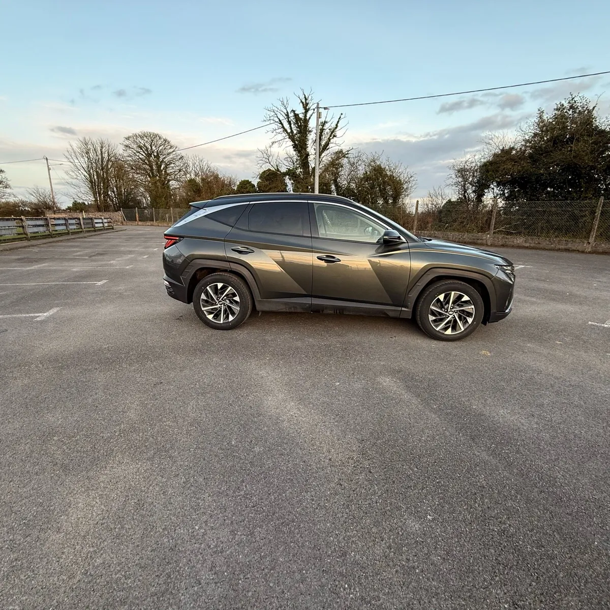 Hyundai Tucson Executive Plus!Only 74KM! - Image 3