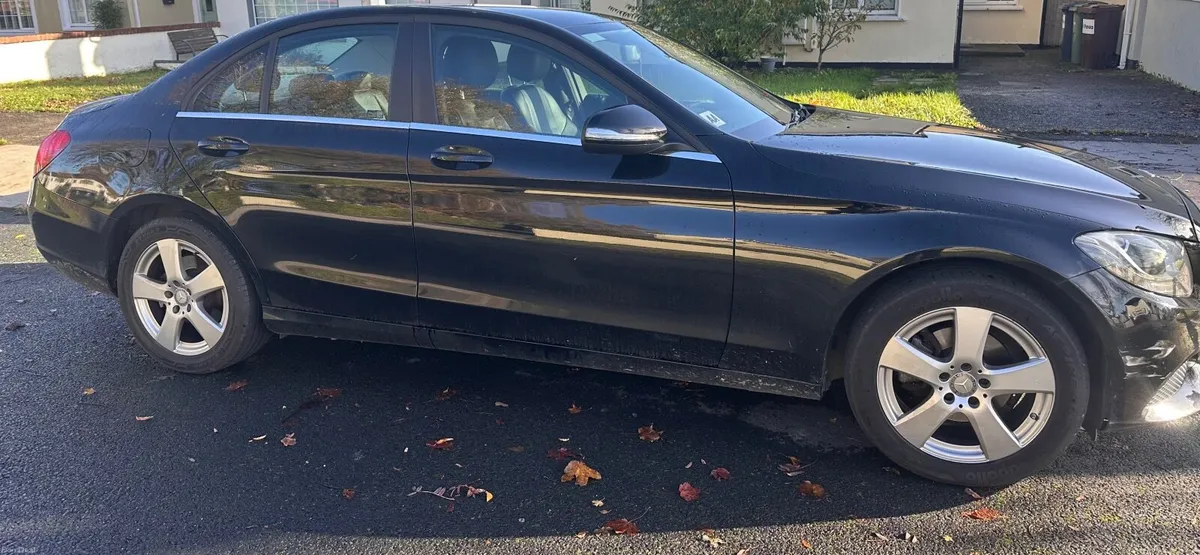 Mercedes-Benz C-Class 2016 - Image 3