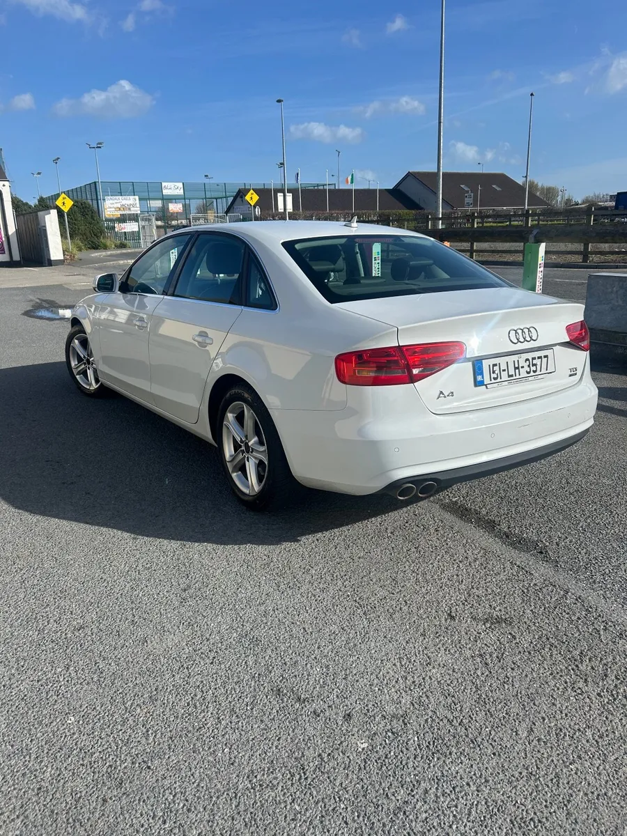 Audi A4 2015 - Image 2
