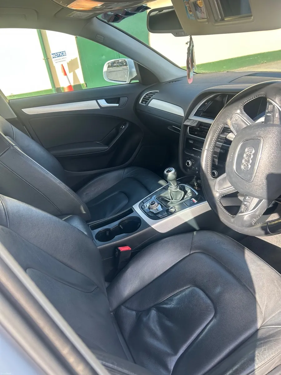 Audi A4 2015 - Image 5