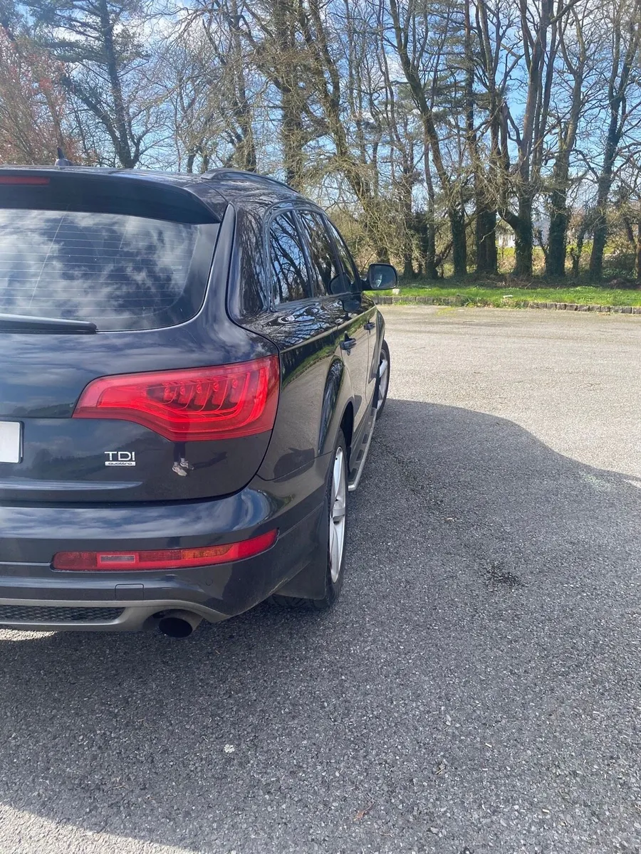 Audi Q7 CREW CAB - Image 4