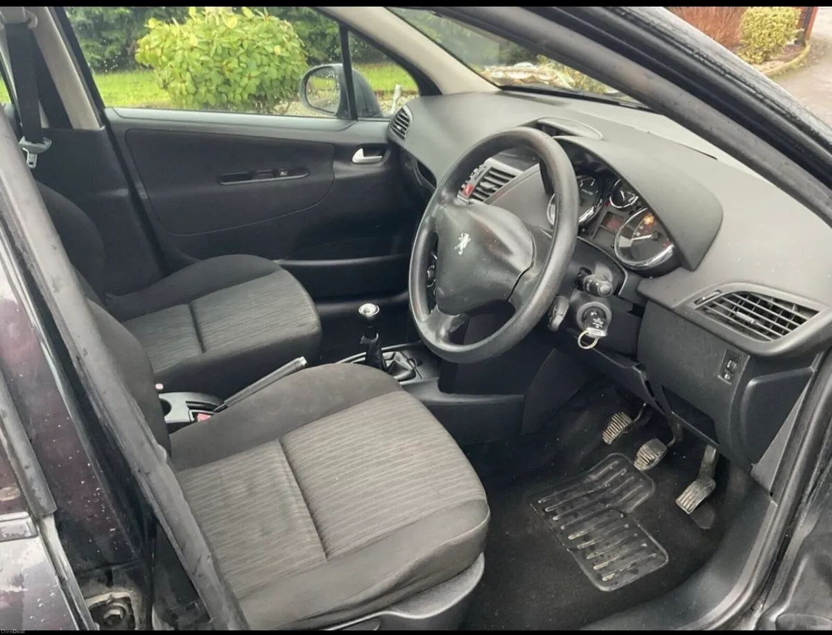 Peugeot 207 Diesel 1.4 HDI 2010 - Image 3