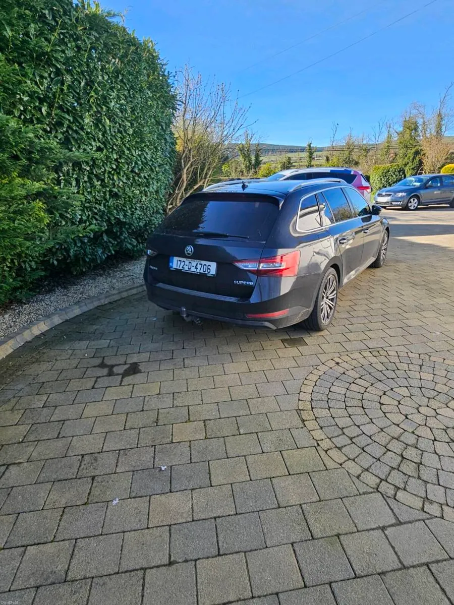 Skoda Superb Low Kms - Image 3