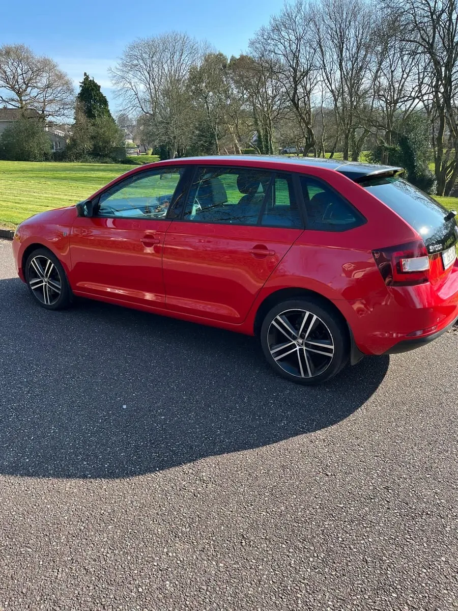 Skoda Rapid 2015 - Image 3