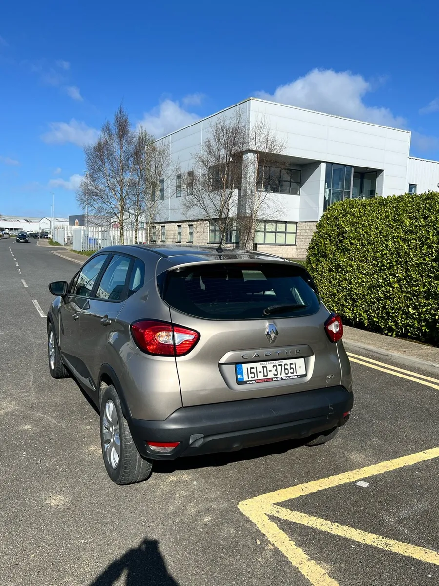 Renault captur - Image 2