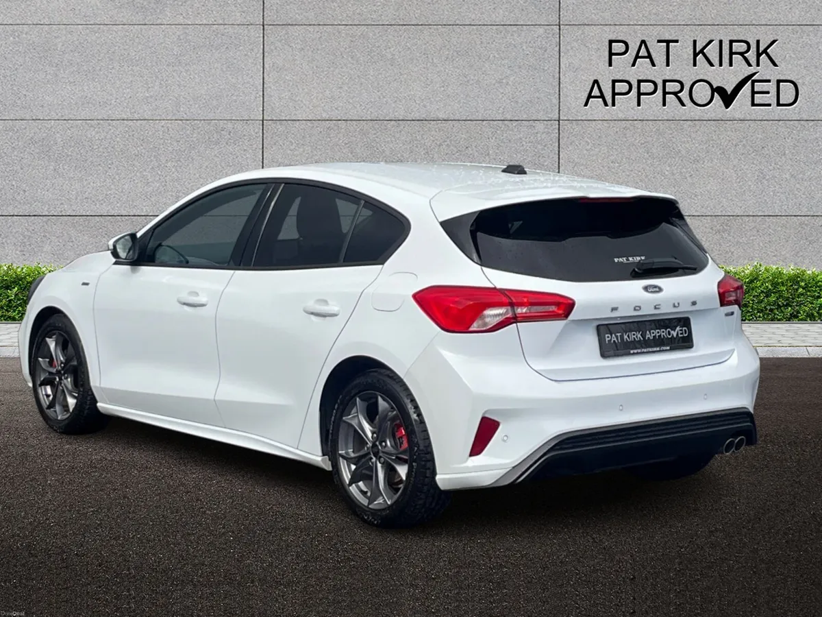 Ford Focus Hatchback ST-Line Edition - Image 2