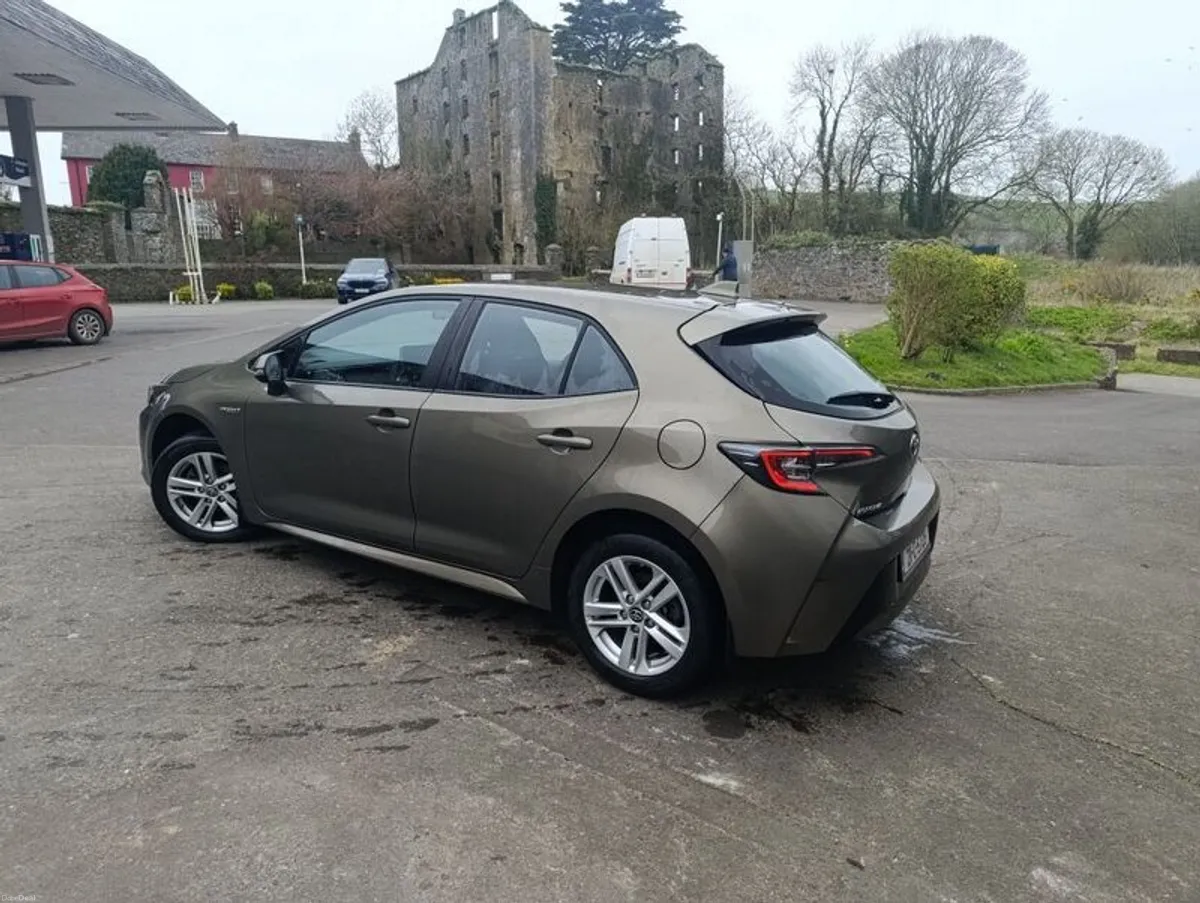 2021 Toyota Corolla - Image 4