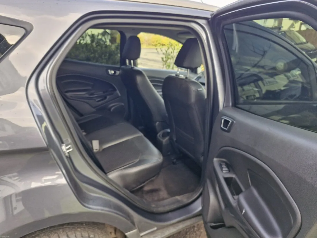 Ford EcoSport 2016 - Image 6