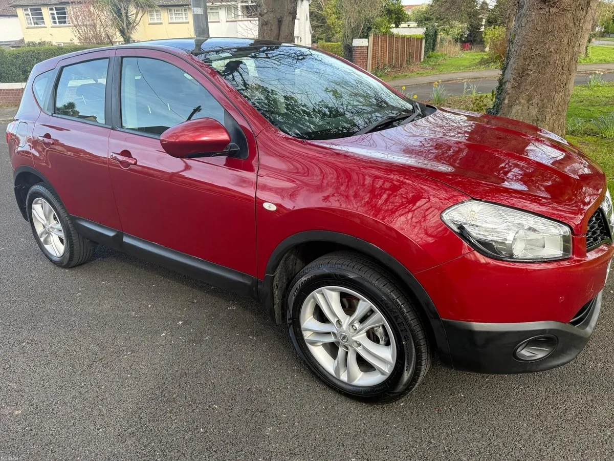 Nissan Qashqai 1.6 petrol Pan roof - Image 3