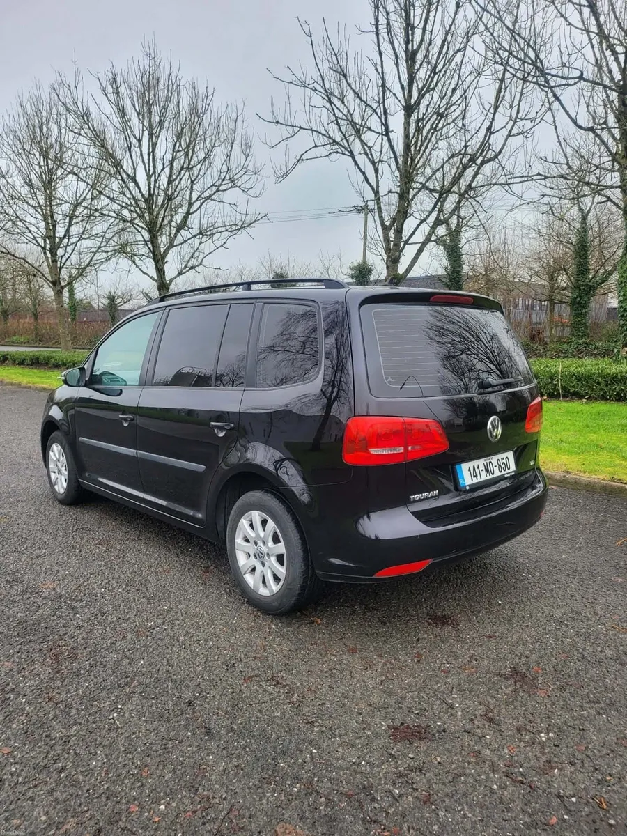 Volkswagen Touran 2014 1.6TDI AUTOMATIC - Image 3