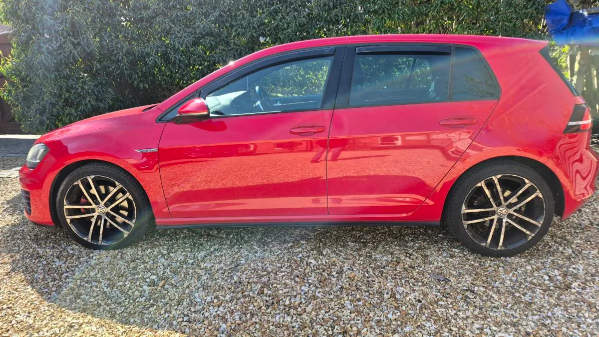 Vw Golf gtd 2013 6 speed manual 215k - Image 4