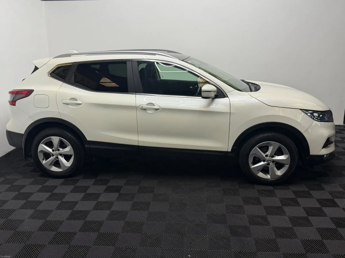 192 Nissan Qashqai HIGH SPEC LOW KM, WARRANTY - Image 6