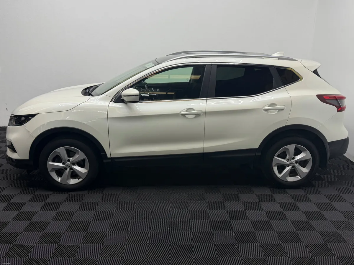 192 Nissan Qashqai HIGH SPEC LOW KM, WARRANTY - Image 5