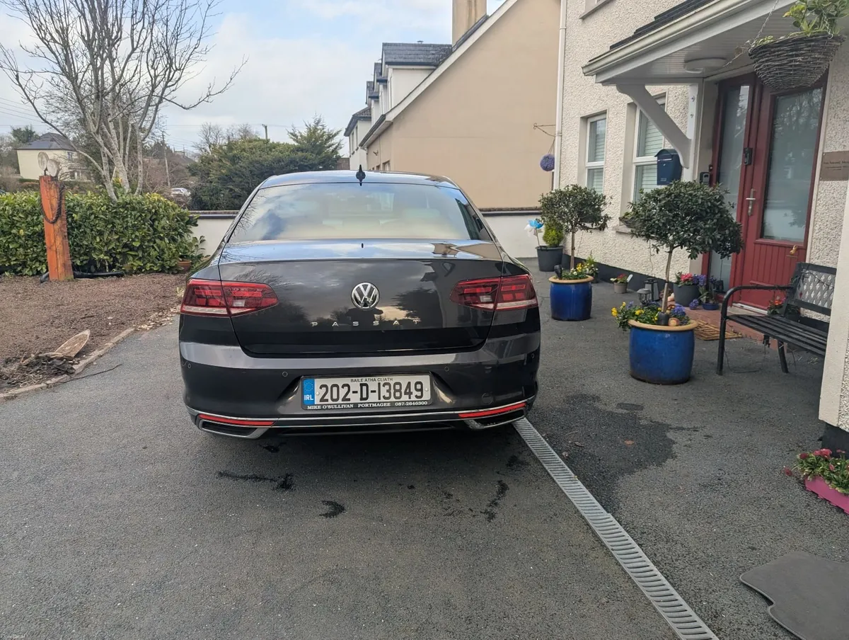 Volkswagen Passat 2020 - Image 2