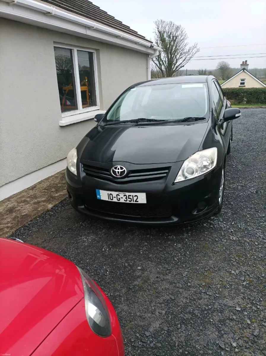 Toyota auris - Image 1