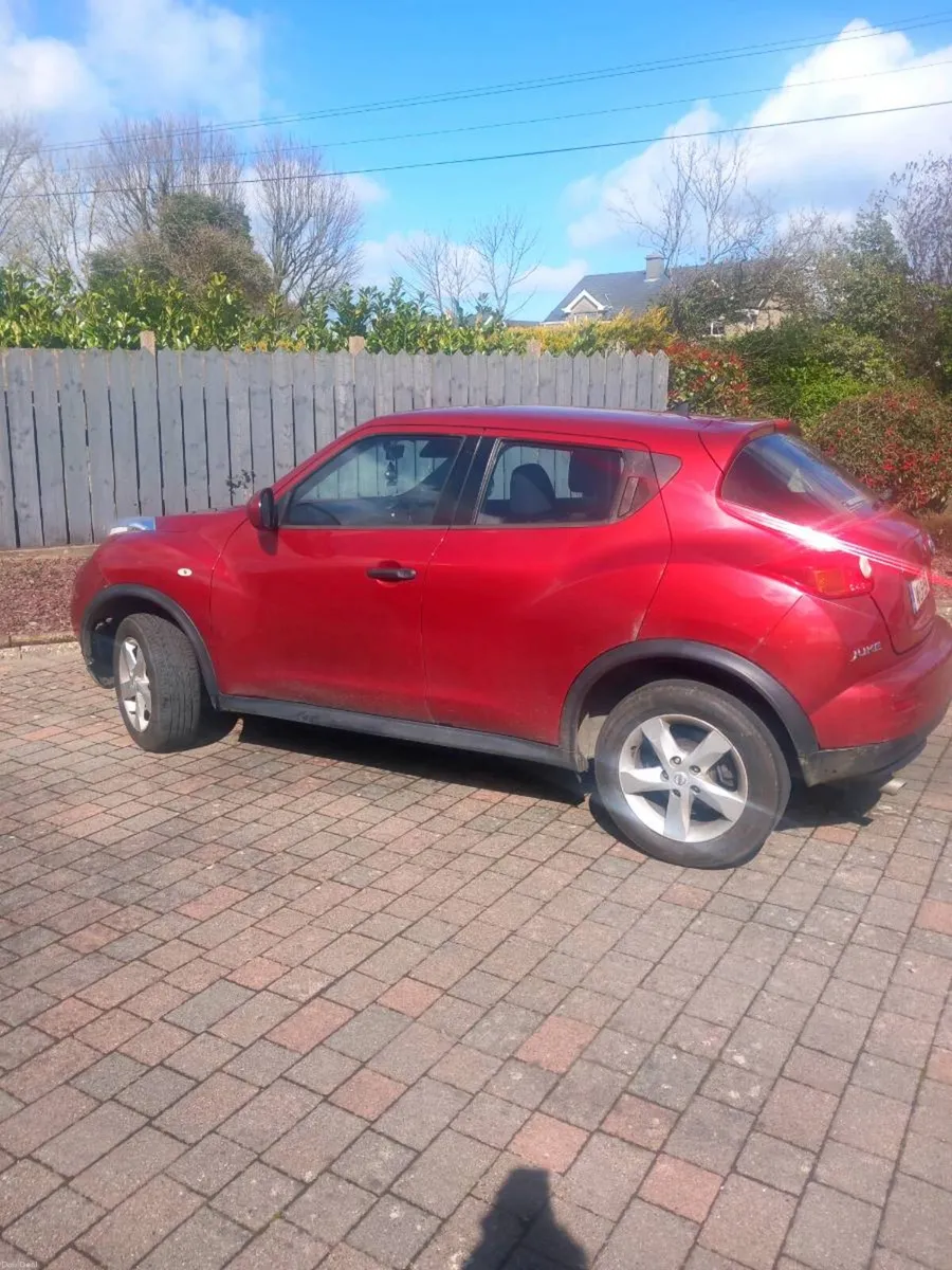 2014 Nissan Juke - Image 2