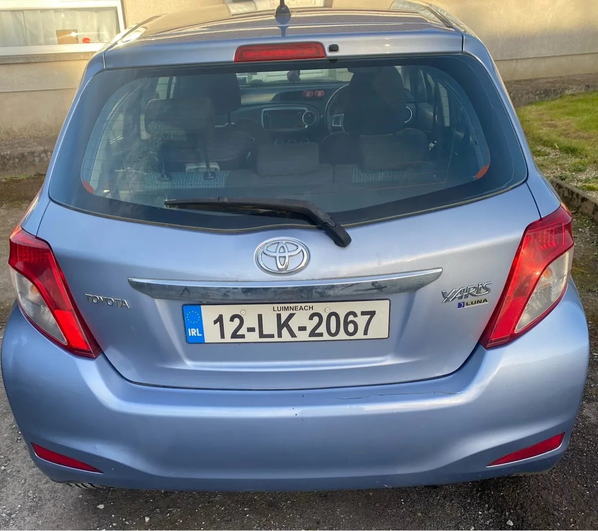 12 Toyota Yaris - Image 2