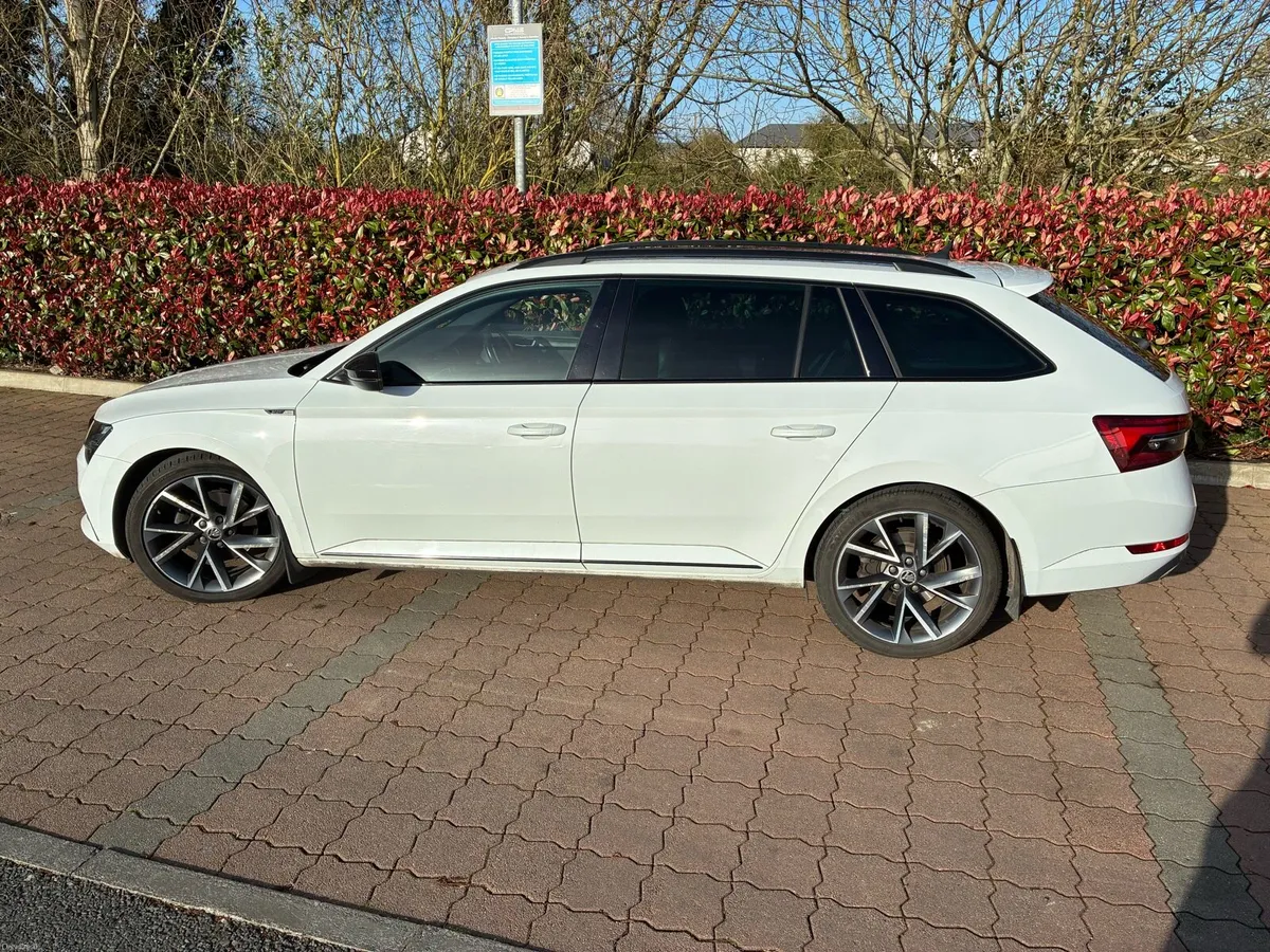 Skoda Superb - Image 2
