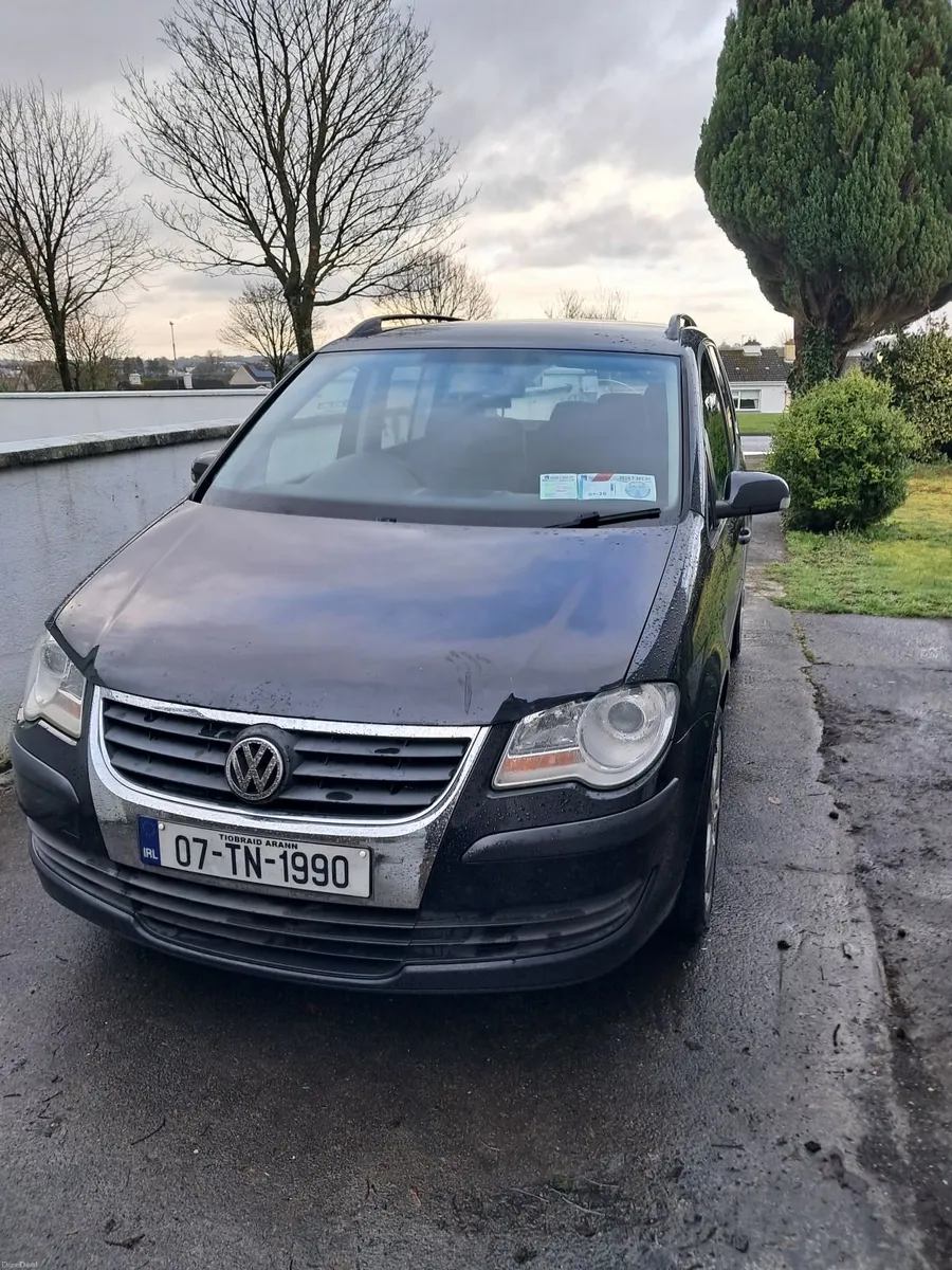 Volkswagen Touran 2007 - Image 2