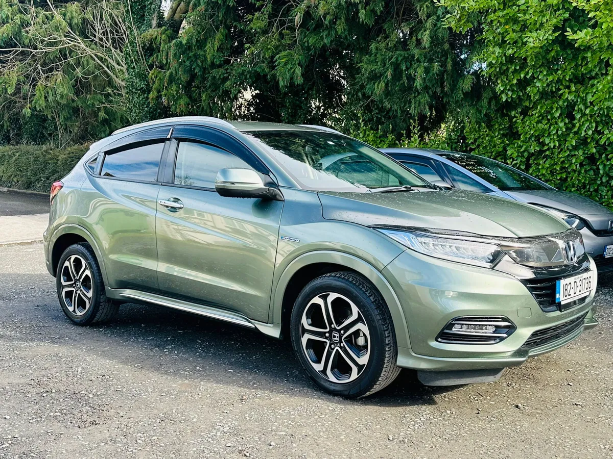 Honda Vezel 2018 1.5 Hybrid Auto 27242 KM ONLY - Image 3