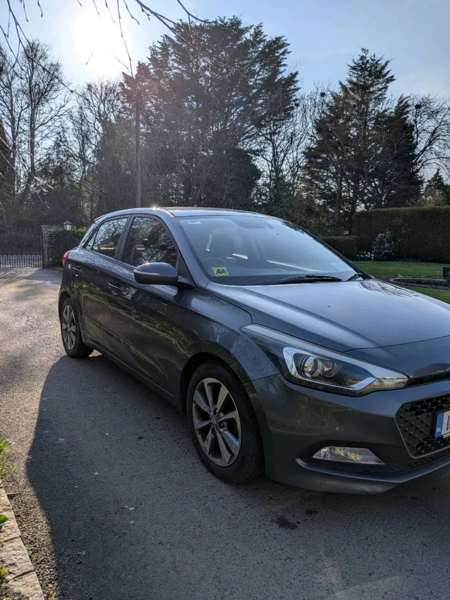 Hyundai i20 Deluxe 2016 - Image 3