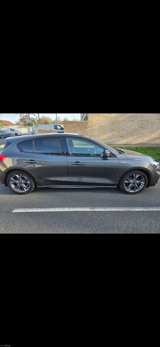 Ford Focus 2021 - Image 3