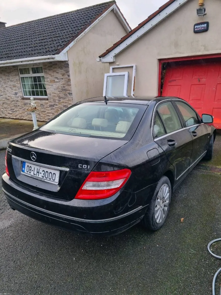 Mercedes C200 - Image 2
