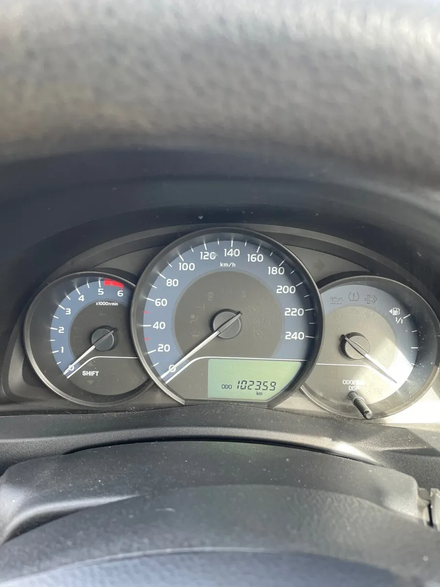 Toyota Corolla 2017 - Image 3