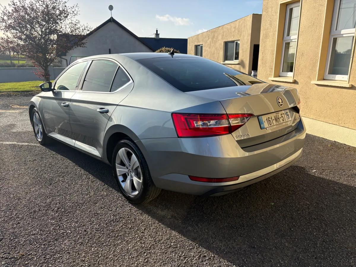 Skoda Superb 2.0tdi - Image 4