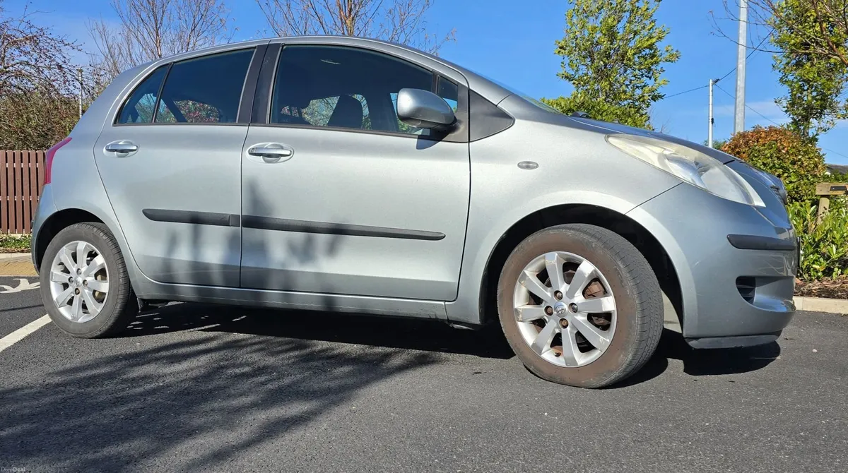 Toyota Yaris 2007 - Image 3