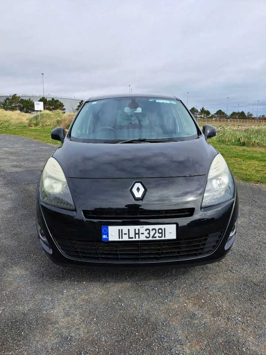Renault Grand Scenic Tom Tom 1.5dci 7seats - Image 2