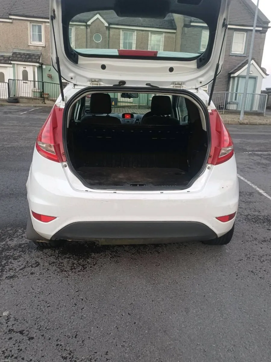 Ford Fiesta 1.6 TDCI Econetic Tech 95PS 3DR, 2012 - Image 6