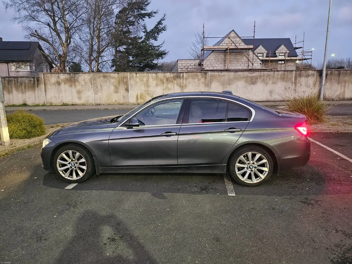 BMW 3-Series 2017 - Image 1