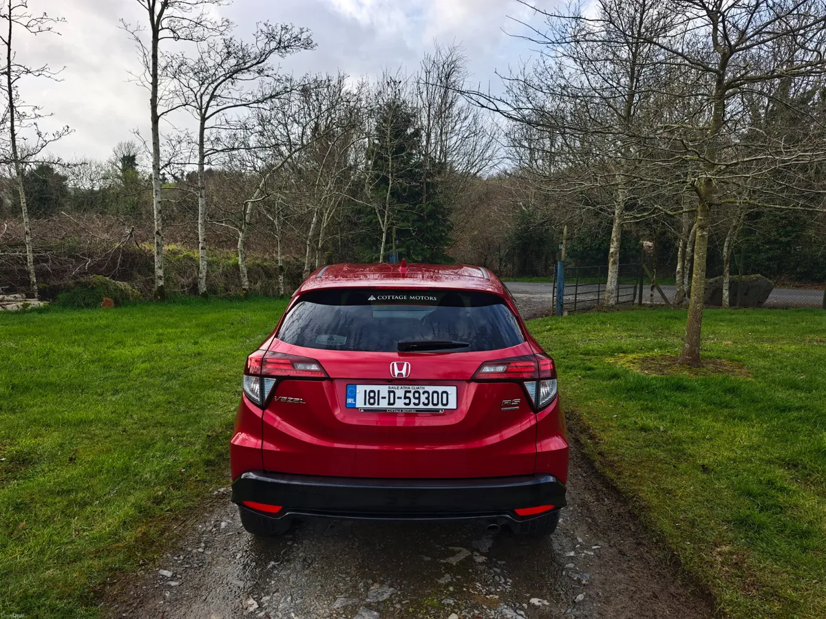 Honda Vezel  HYBRID RS EDITION  Low mileage - Image 4