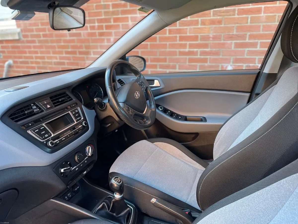Hyundai i20 2015 - Image 4