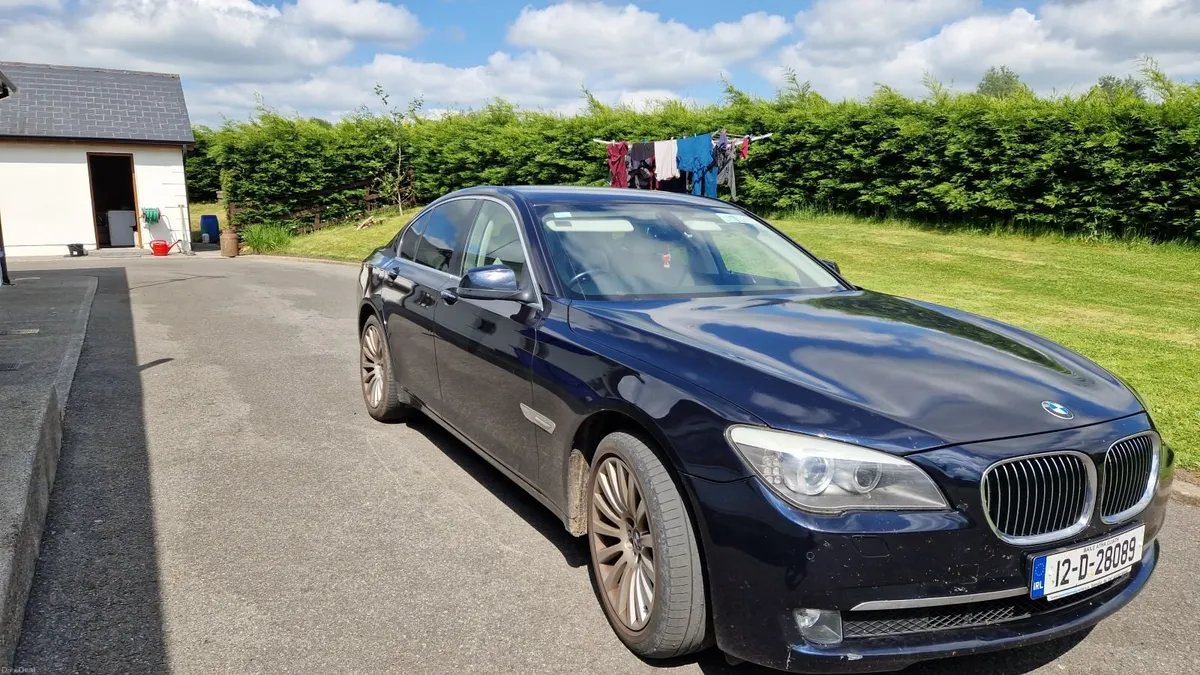 BMW 7-Series 2012 - Image 1