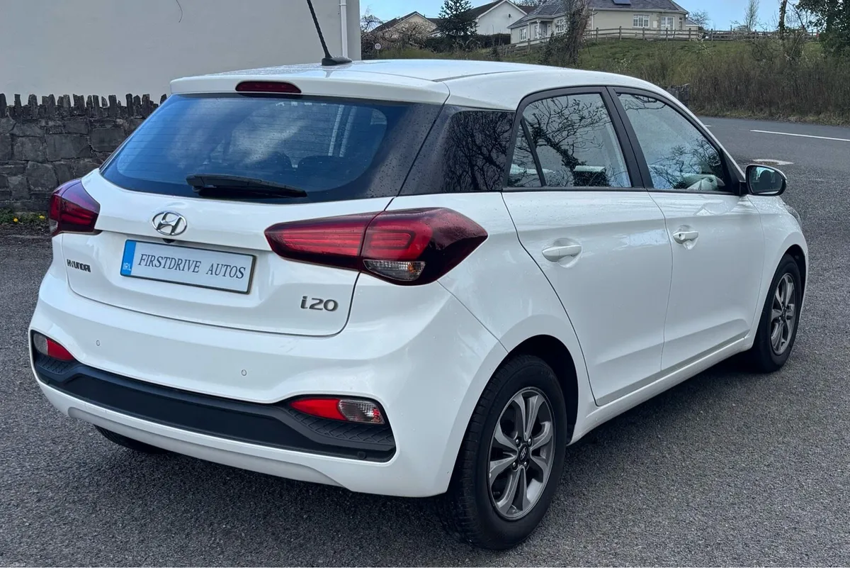 Hyundai i20 - Image 3