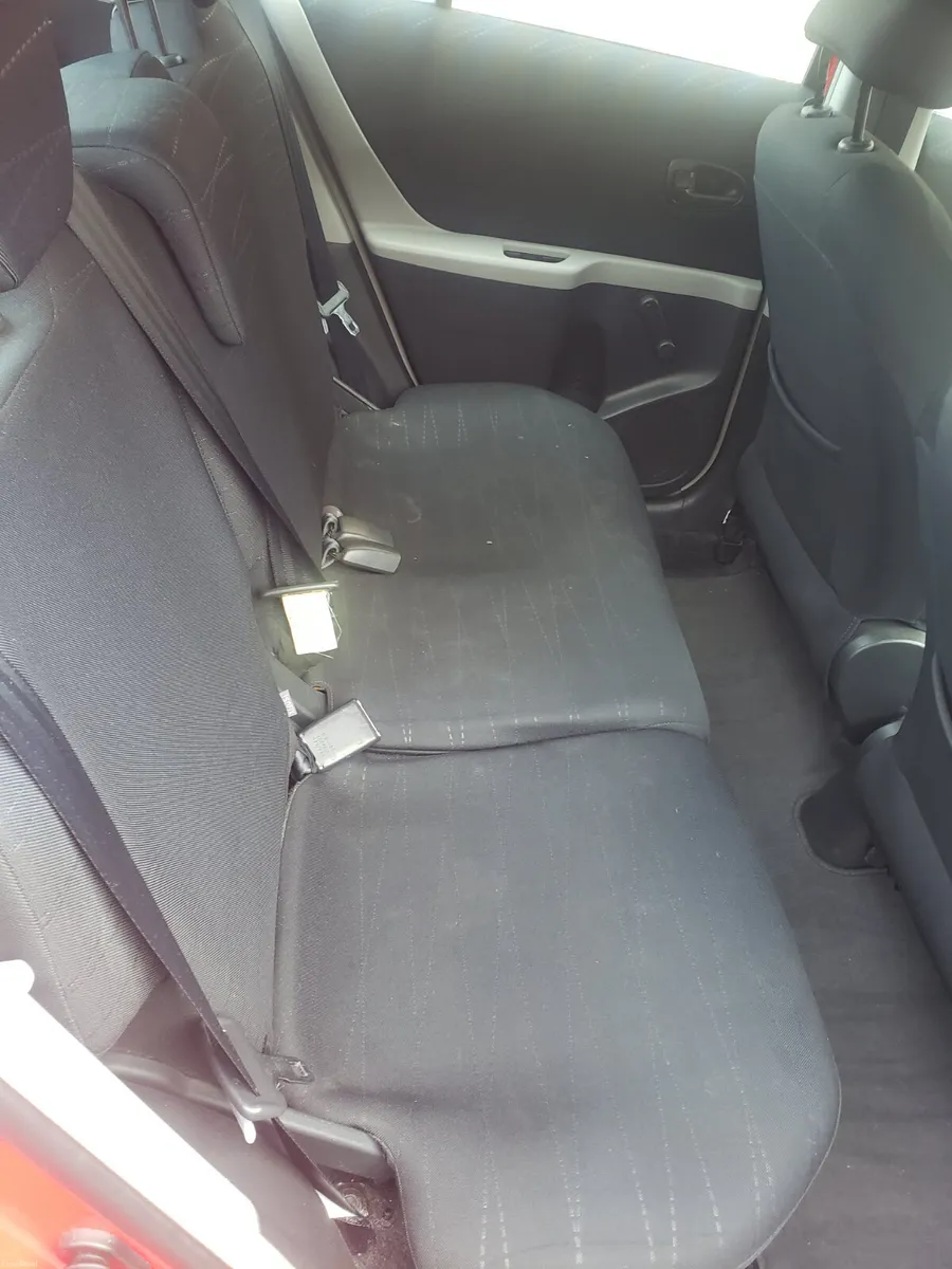 Toyota Yaris 2008 - Image 4