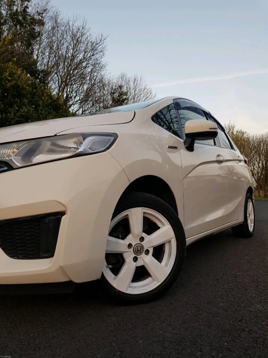 Honda Fit Hybrid, Auto, Delivery, Trade in - Image 1