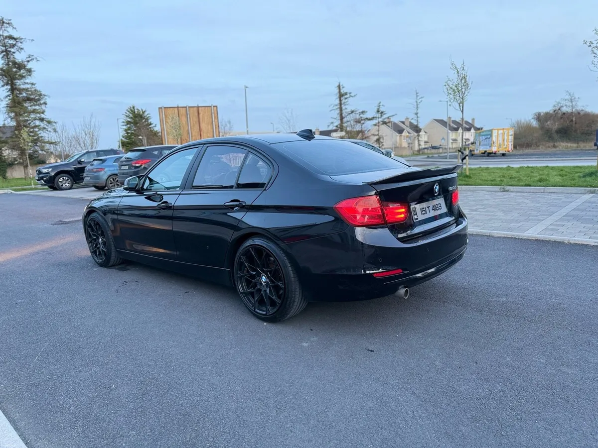 BMW 320d Automatic 2015 - Image 4
