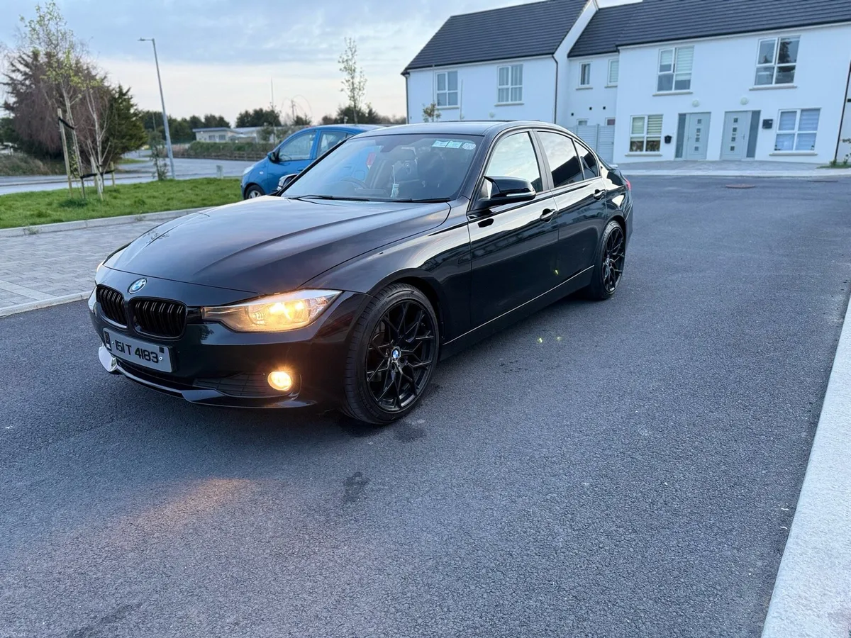 BMW 320d Automatic 2015 - Image 2